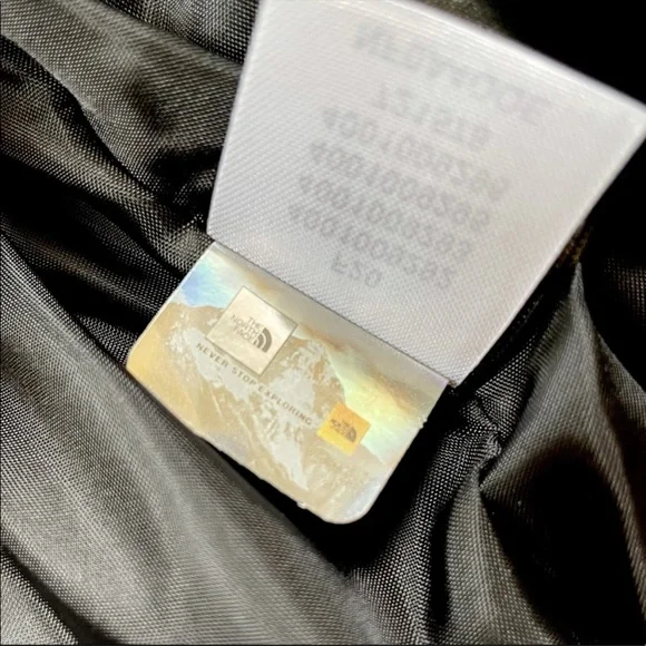 The North Face Women’s Gotham Down Jacket II In Black - Picture 7 of 8